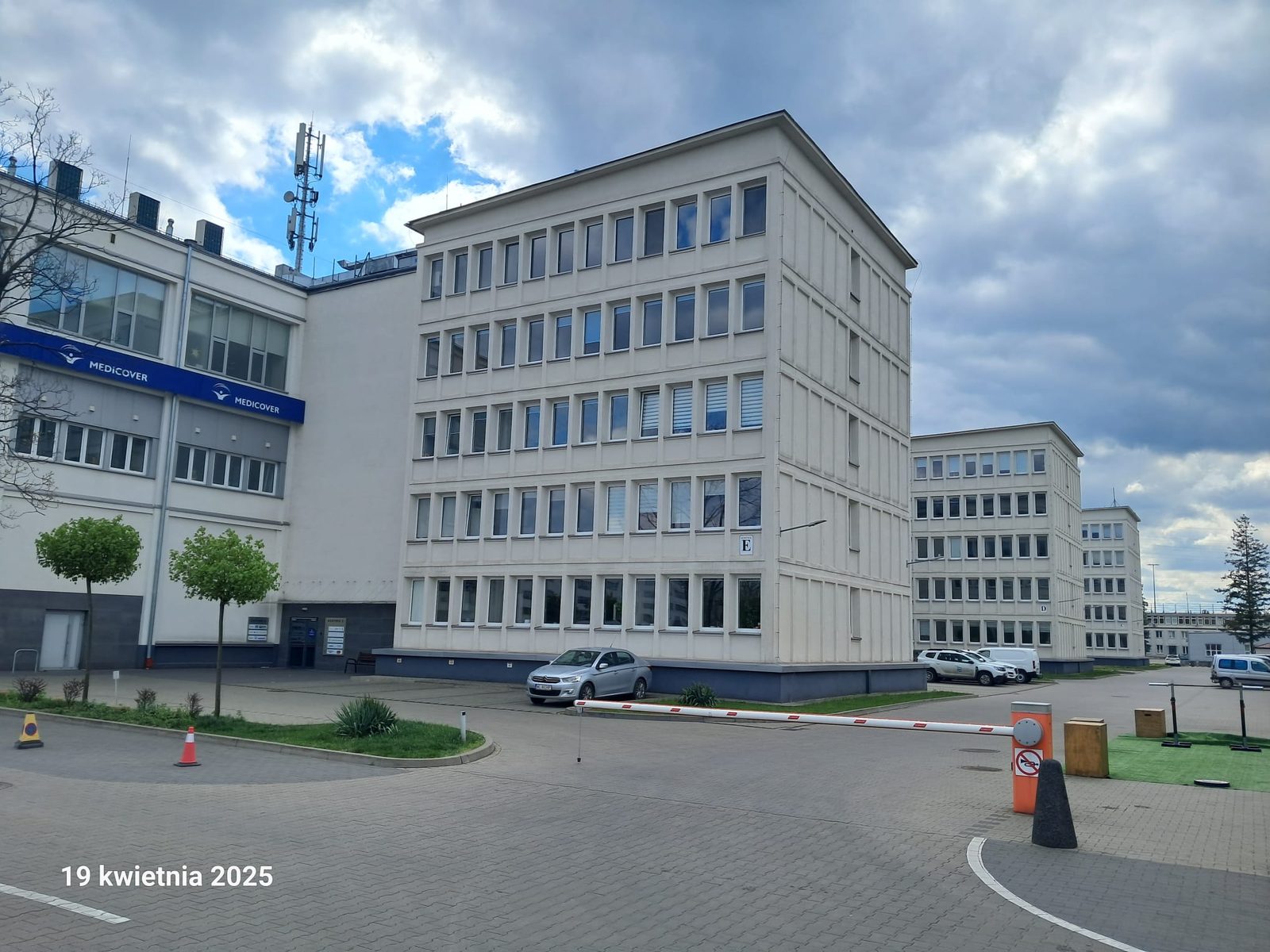 Przebudowa budynku usługowo-biurowego
